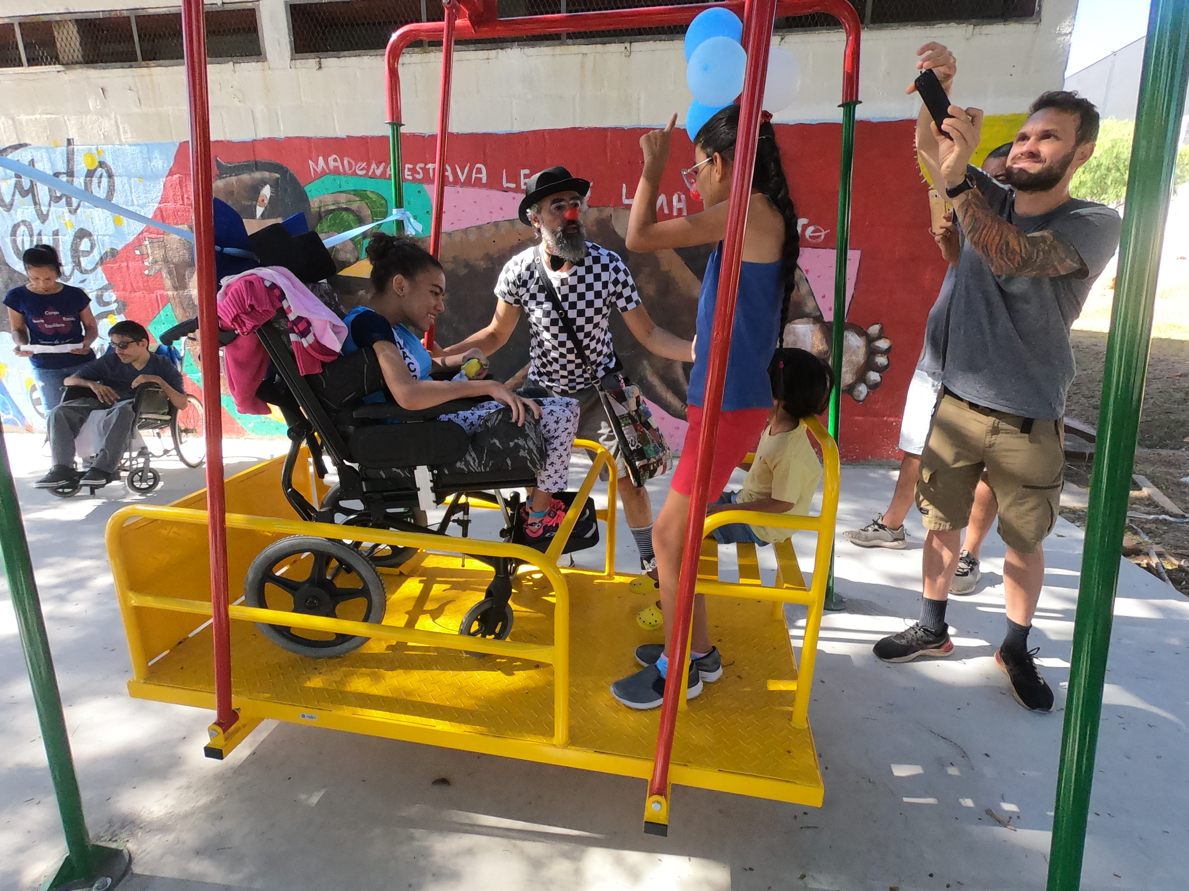 Parques inclusivos: integração social e compromisso da cidade com a cidadania plena e o respeito às diferenças desde a infância