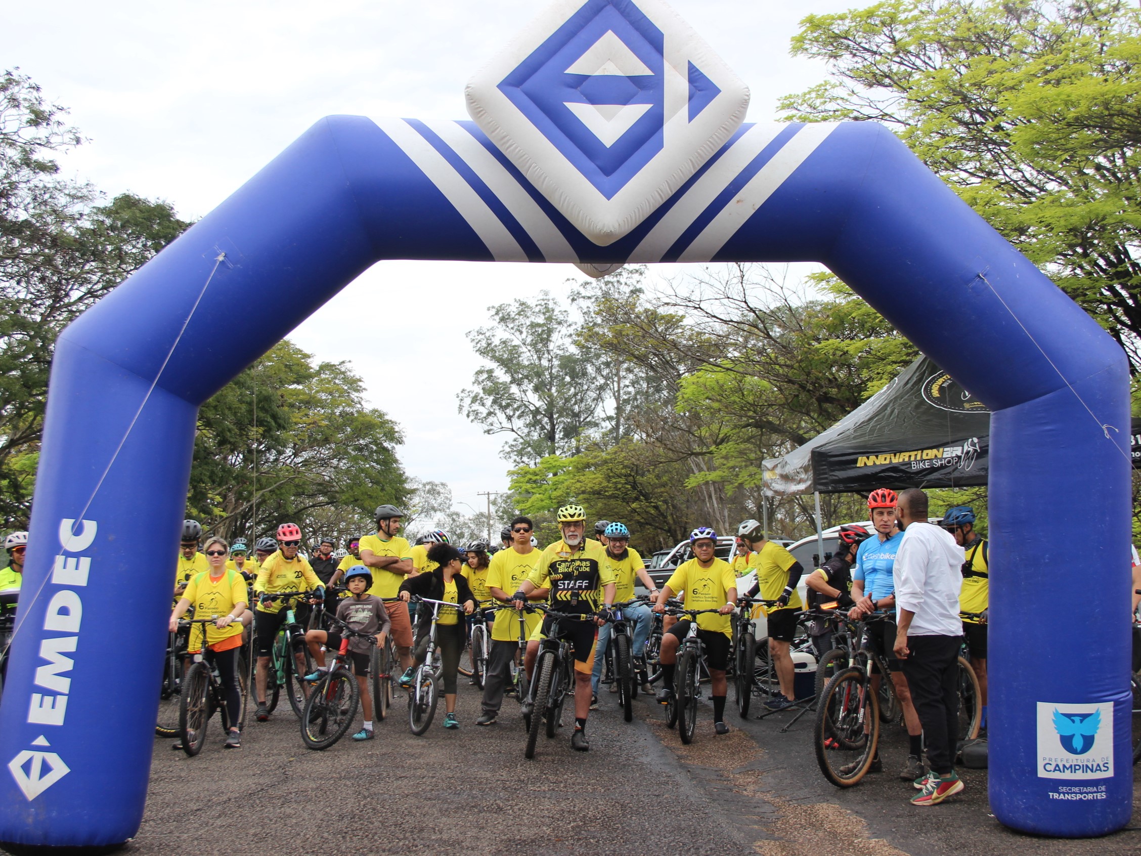 No domingo, dia 20, mais de 250 ciclistas de todas as idades pedalaram pela vida no trânsito