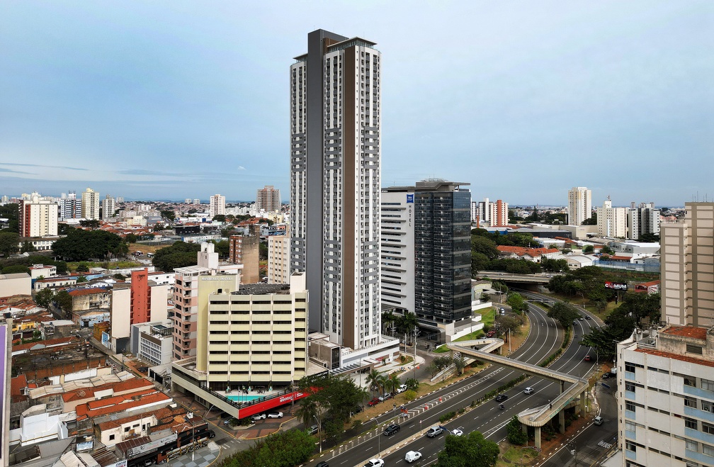 Os 122 metros de altura fazem do Sirius Patriani o mais alto prédio de Campinas