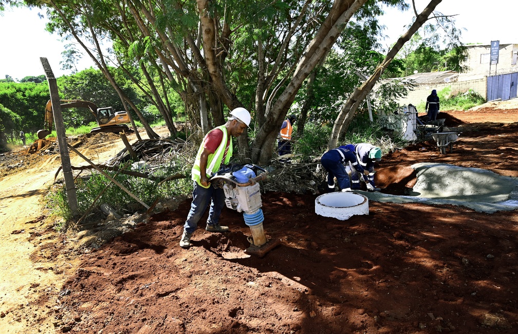 Serviço de drenagem e pavimentação está orçado em mais de R$ 2,3 milhões