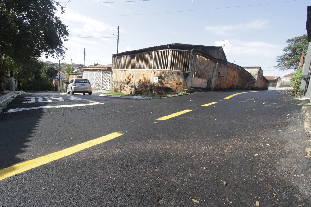 Obras de asfalto e drenagem melhoram a qualidade de vida dos moradores do Núcleo Residencial 28 de Fevereiro