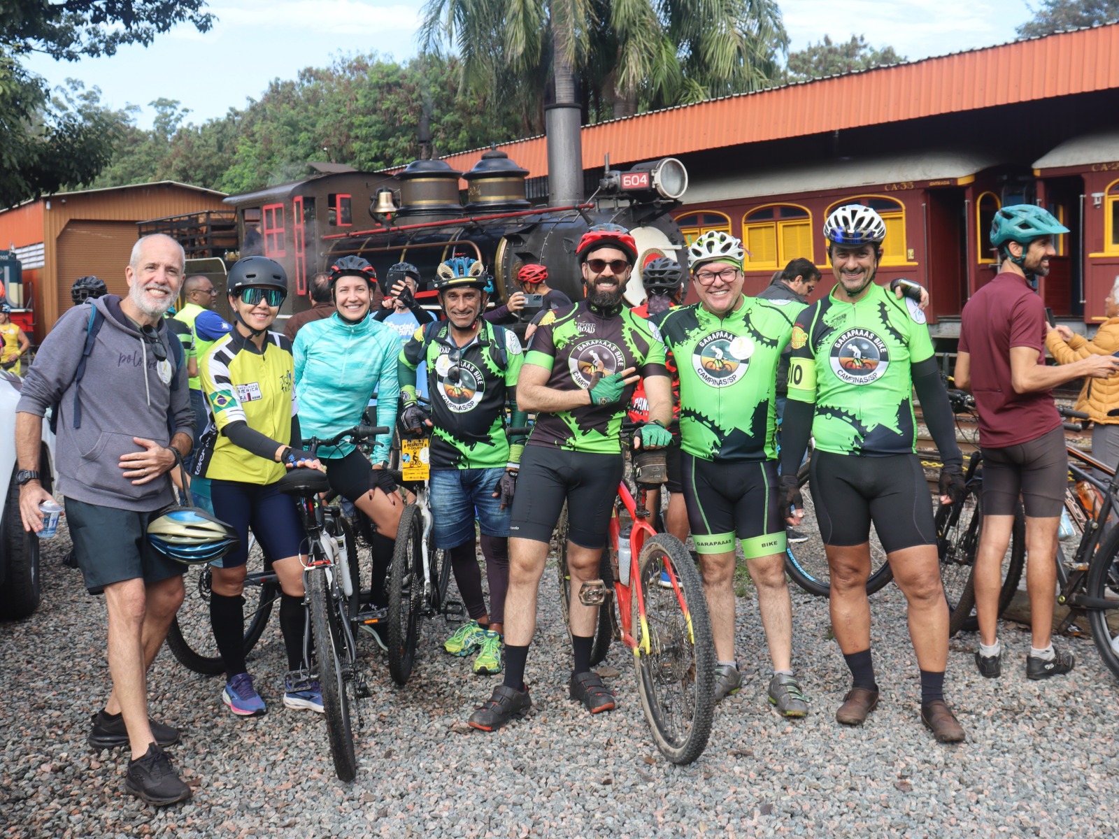 Cicloativistas e simpatizantes da bike elogiaram a mobilização