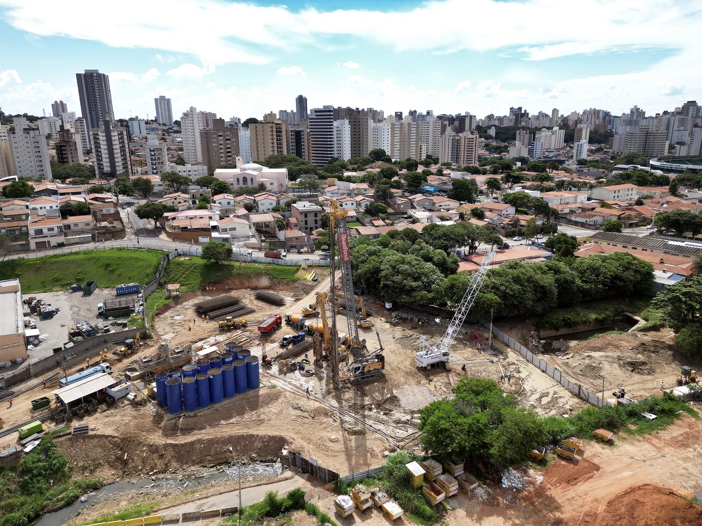 Obra do primeiro piscinão já em andamento no Jardim Paranapanema