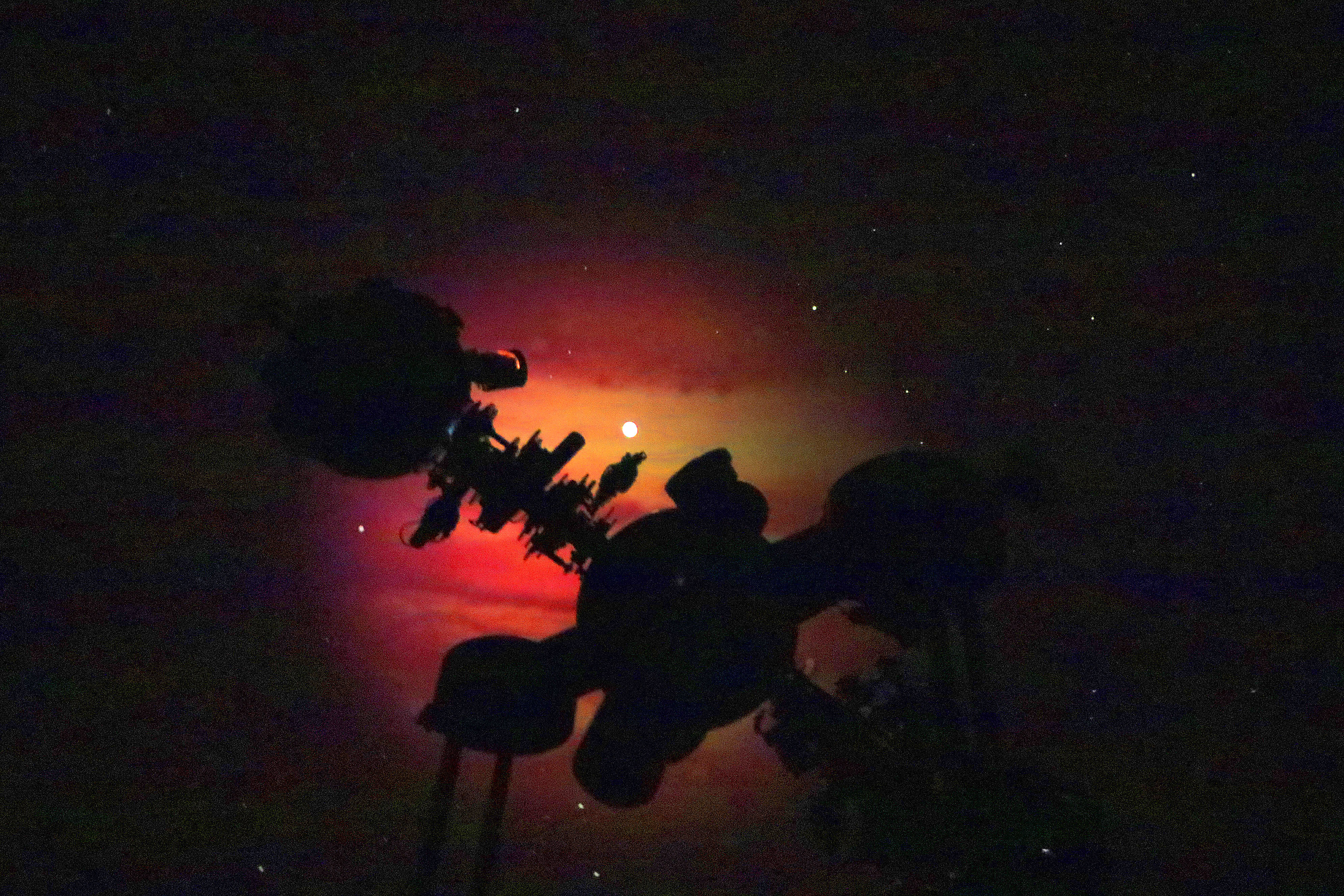 As sessões mostram a relação da Astronomia com aspectos históricos, sociais e geopolíticos, tudo embalado por trilha musical