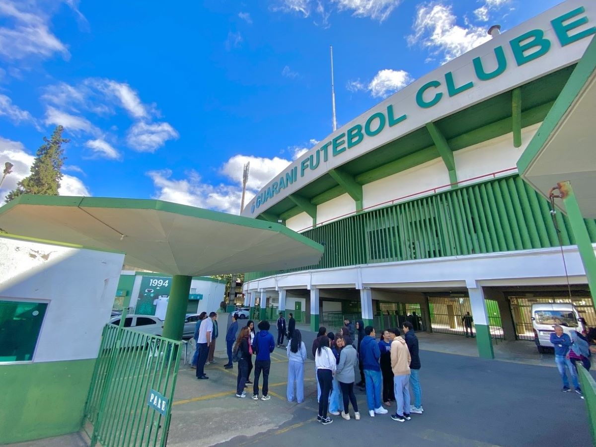 Os fechamentos viários ocorrem a partir das 18h30 e serão interditados 10 cruzamentos que ficam no entorno do Brinco de Ouro