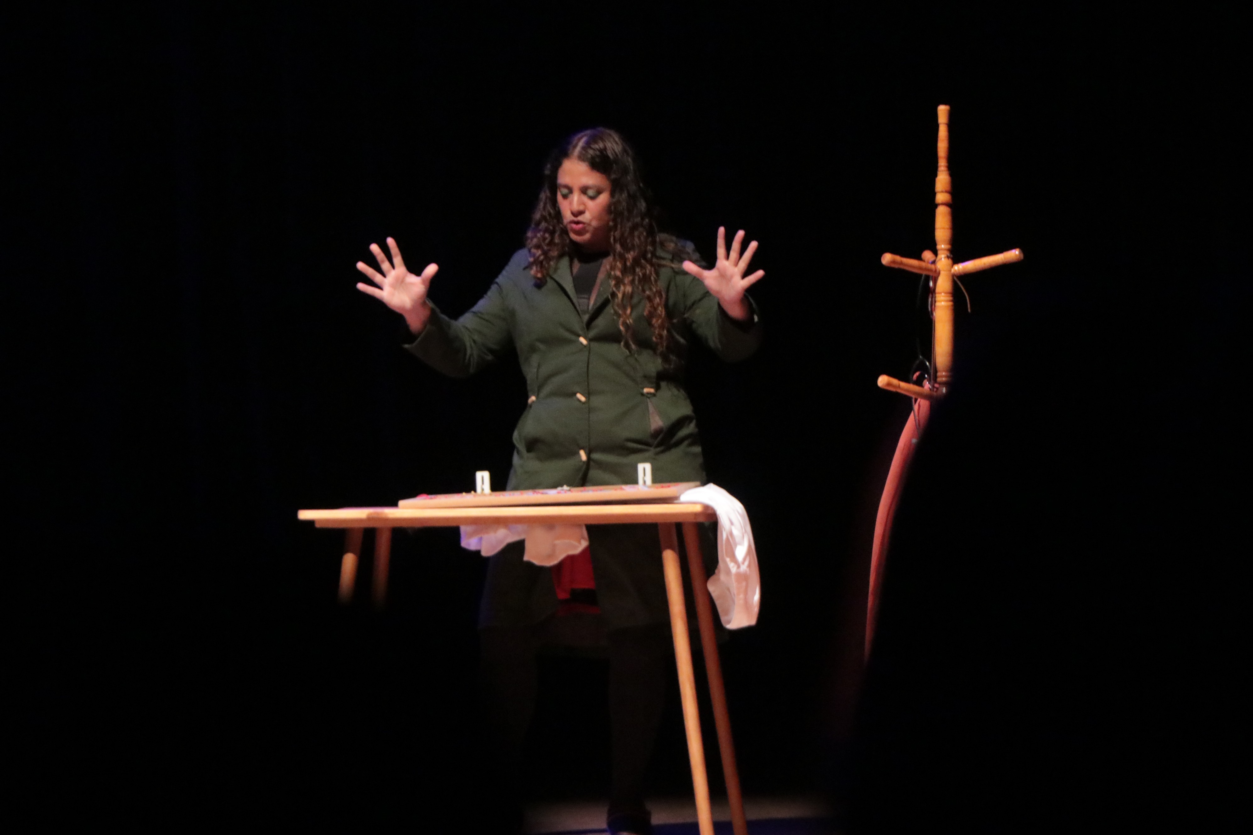 Espetáculo propõe uma reflexão sobre relações abusivas