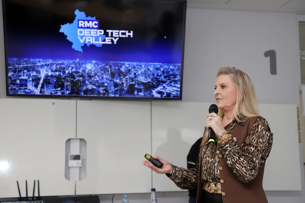 A secretária Adriana Flosi apresentou a proposta de articulação para fortalecer a integração das cidades da RMC em ciência, tecnologia e negócios
