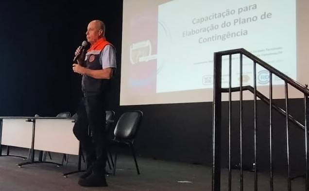 Sidnei Furtado apresentou a Defesa Civil e mapeamento de riscos