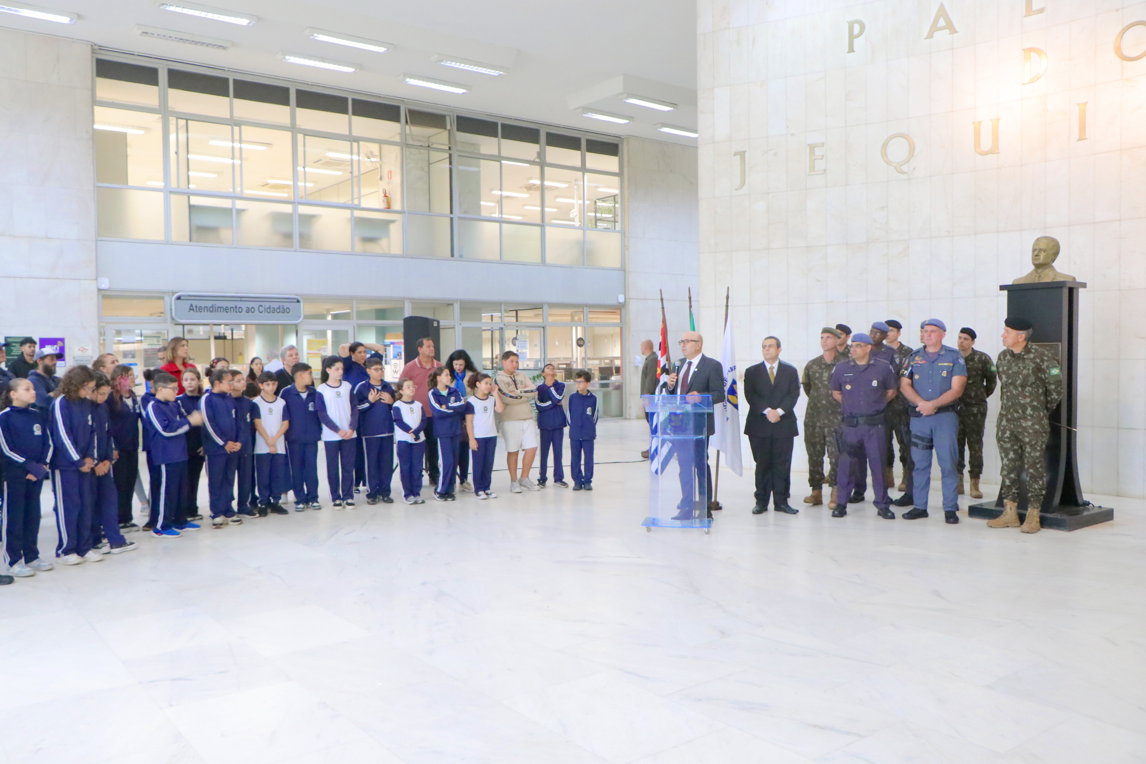 Cerimônia no saguão do Paço Municipal dá início às celebrações da Semana da Pátria