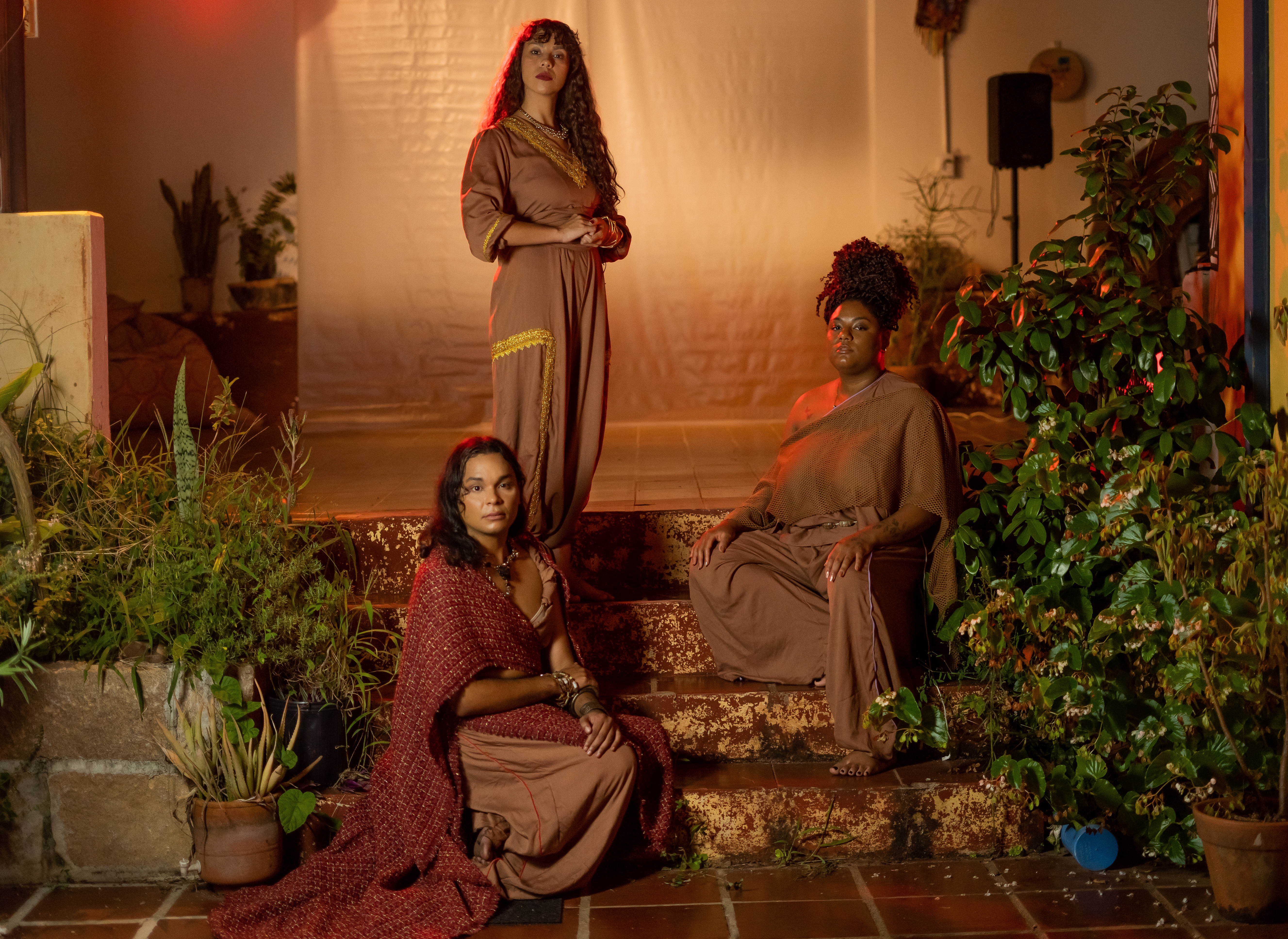 Com sessões gratuitas a partir de 29 de março, dramaturgia reinventa o clássico Macbeth, de Shakespeare