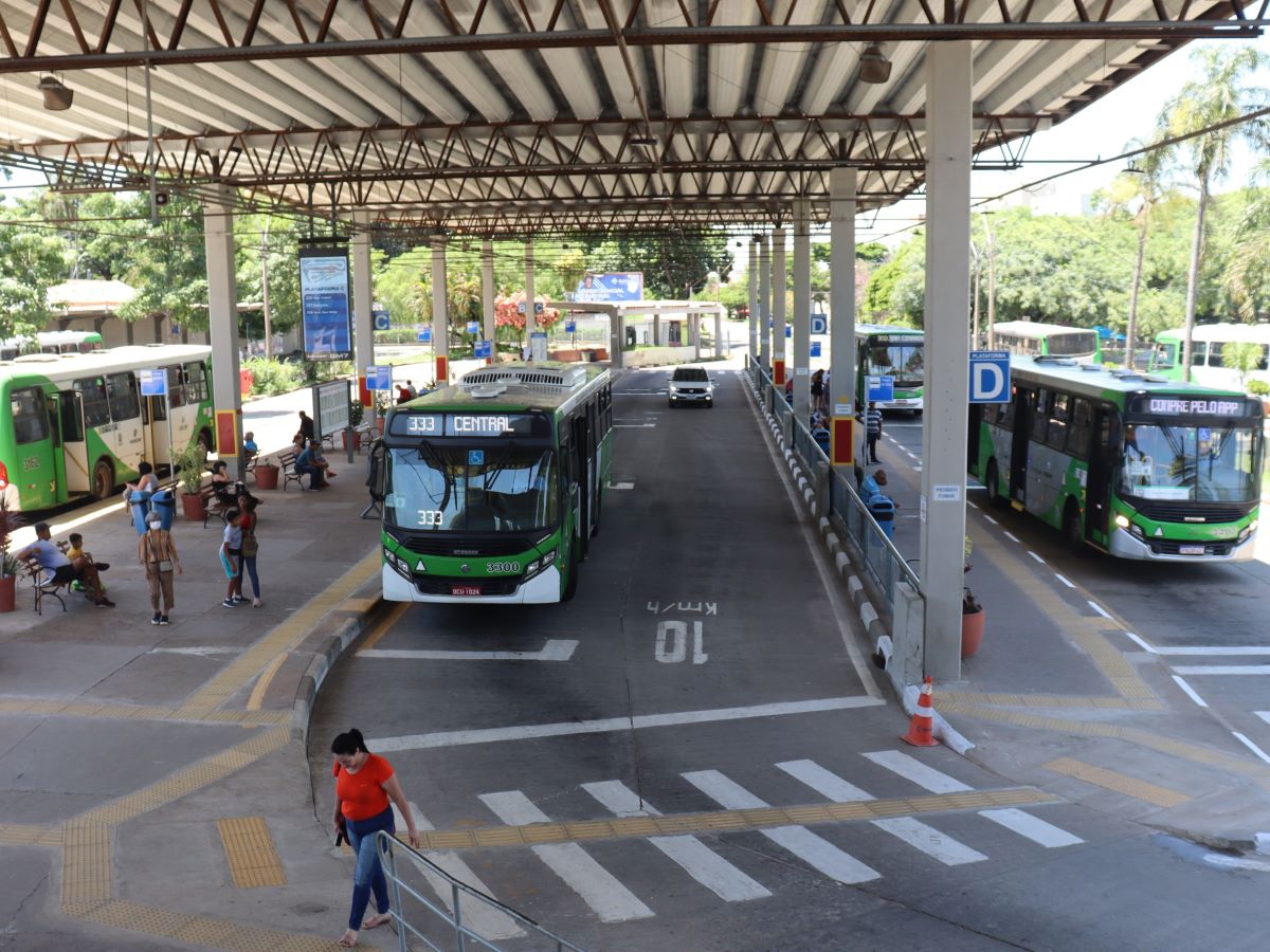Propostas podem ser enviadas digitalmente ou, se impressas, ser depositadas nas urnas instaladas nos terminais de ônibus
