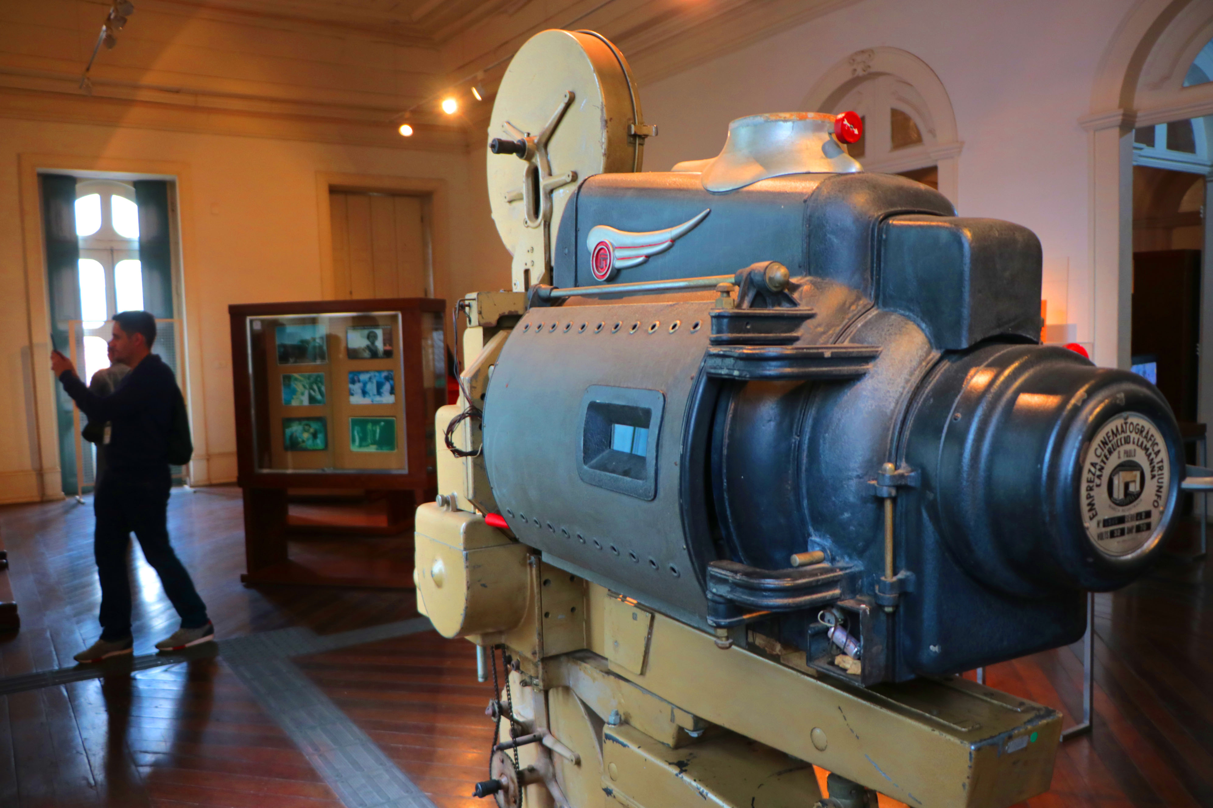 Programação é voltada tanto para os amantes dos grandes clássicos quanto para quem busca conhecer diferentes linguagens, culturas e perspectivas por meio do cinema.