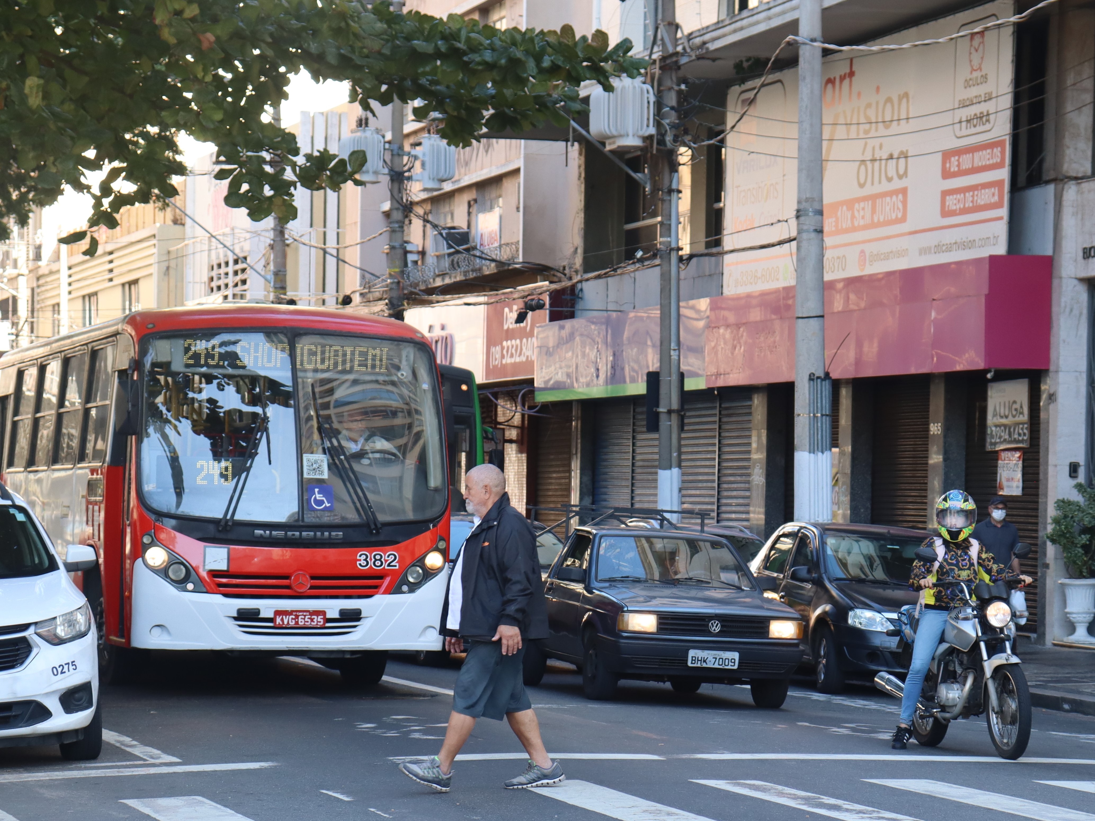Mortes em vias urbanas registradas em 2026 envolveram pedestres e motociclistas