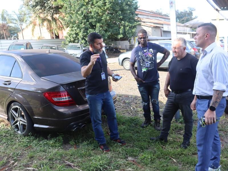 Aula prática realizada no Pátio abordou inspeção veicular