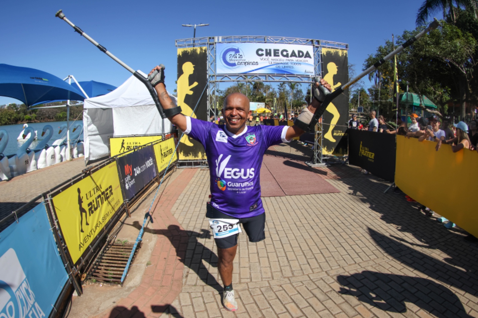 Ultramaratona na Lagoa do Taquaral mostra superação dos atletas