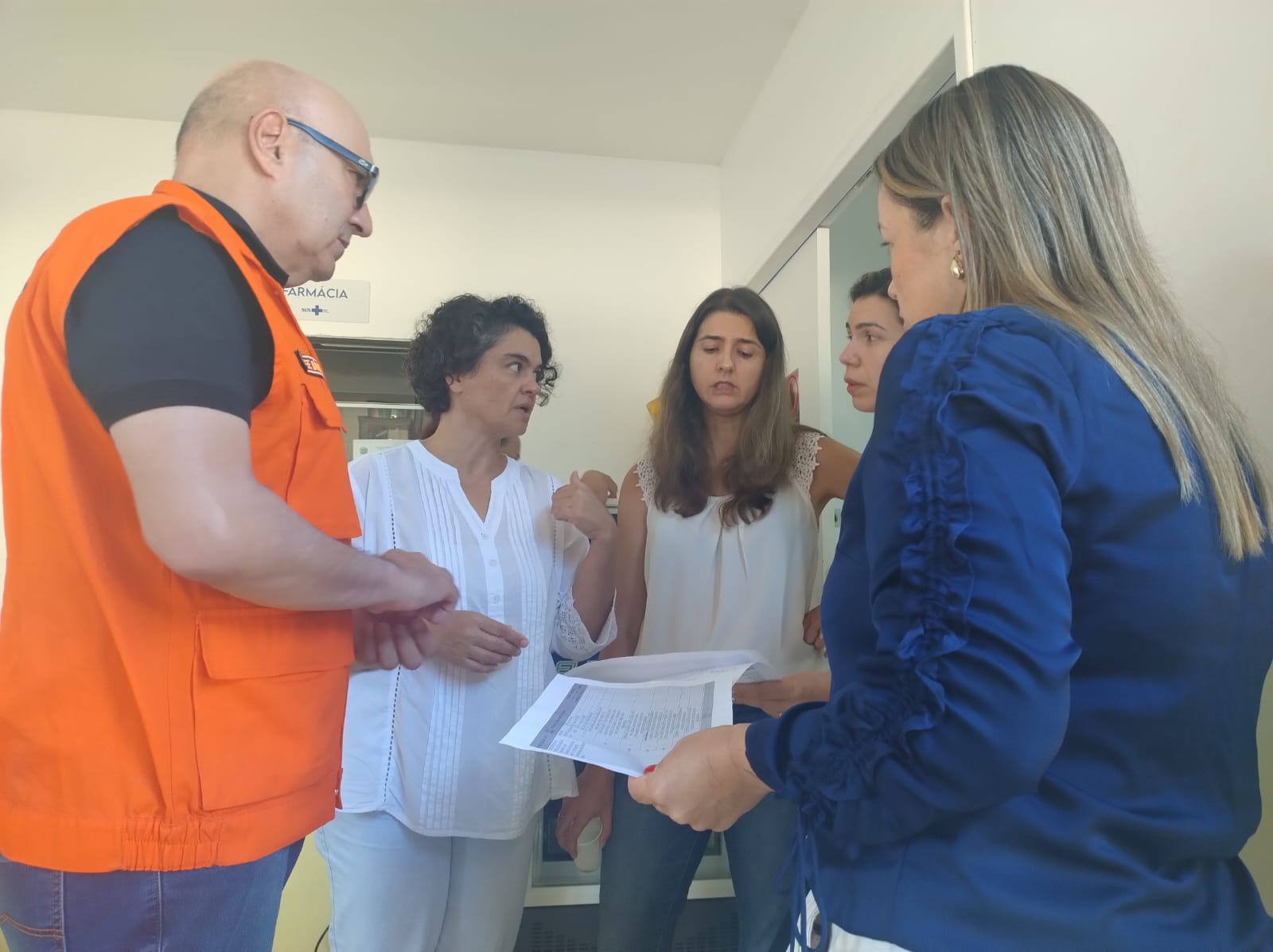 Prefeito Dário Saadi acompanhou trabalho de vacinação casa a casa na região do Carlos Gomes