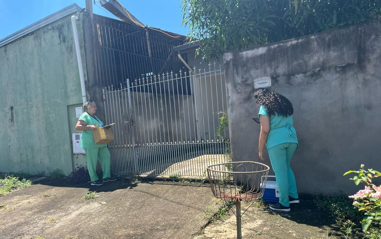 Trabalho casa a casa é estratégia para ampliar cobertura vacinal contra a febre amarela