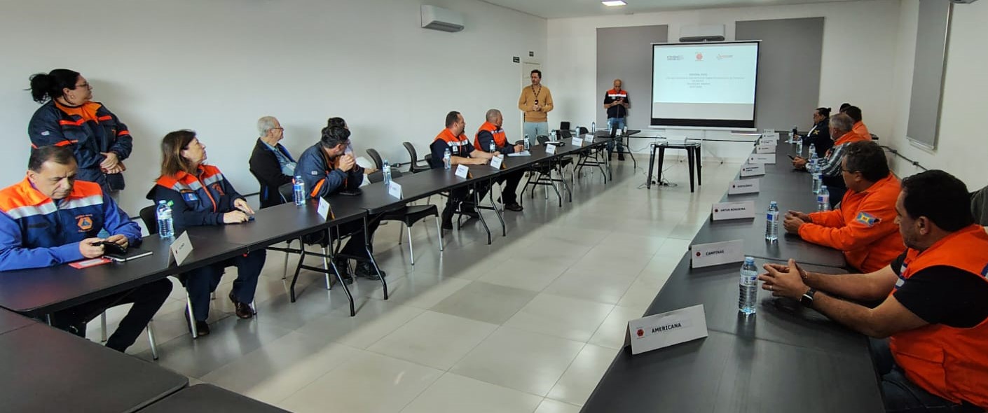 Sidnei Furtado fez apresentação em reunião da Câmara Temática de Defesa Civil da RMC