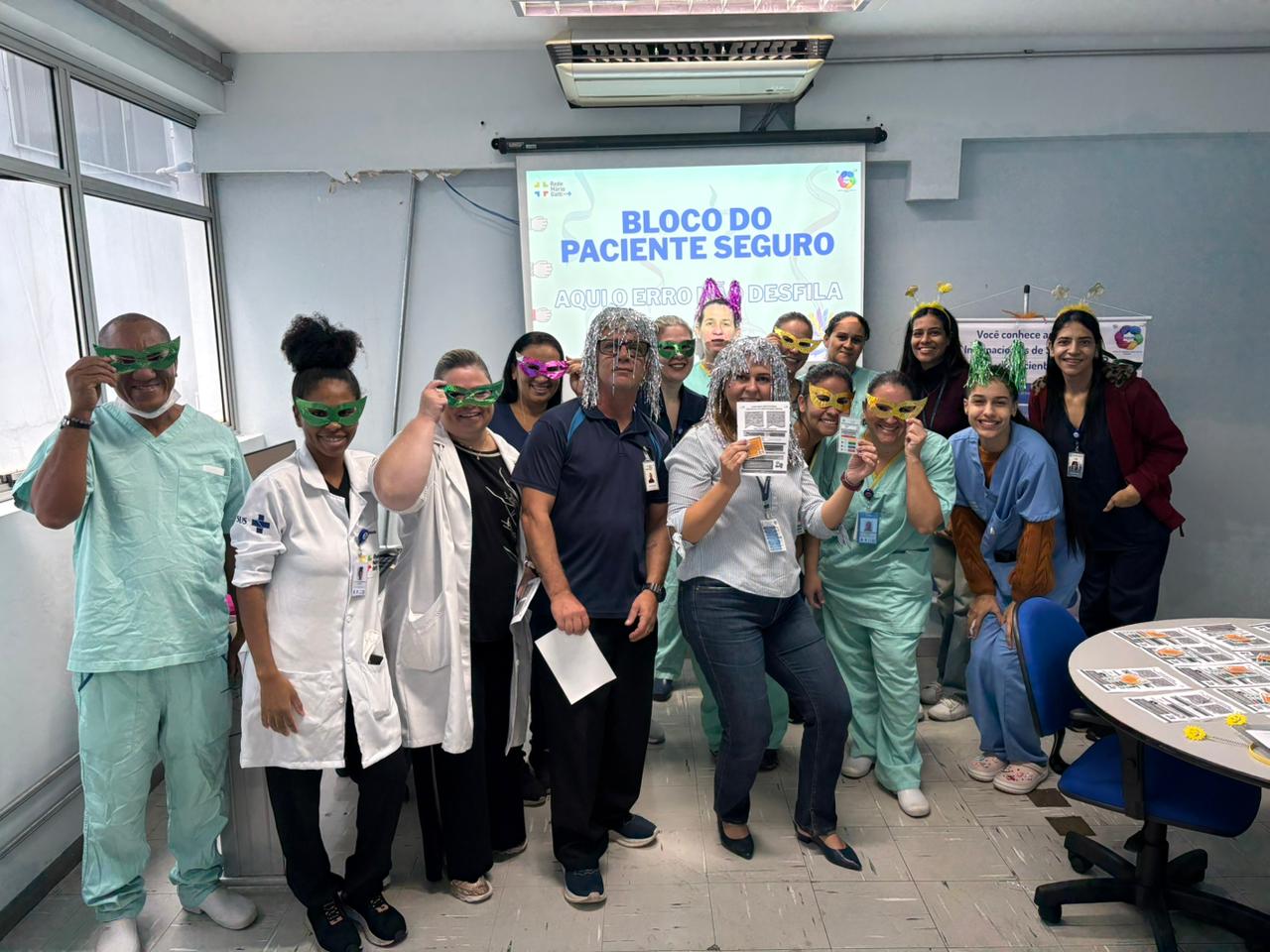 Servidores durante a capacitação no "Bloco do Paciente Seguro"