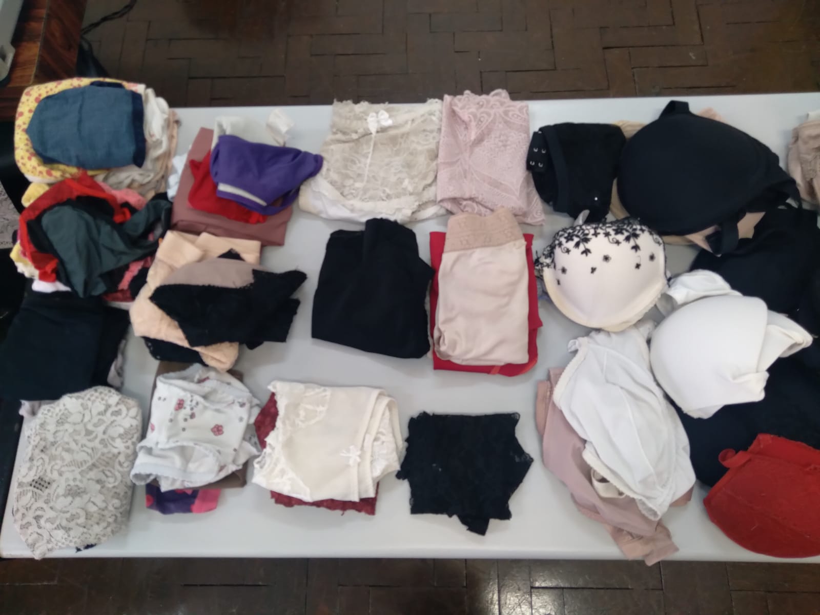 Distribuição de vestuário, inclusive peças intimas, facilita e incentivo o autocuidado