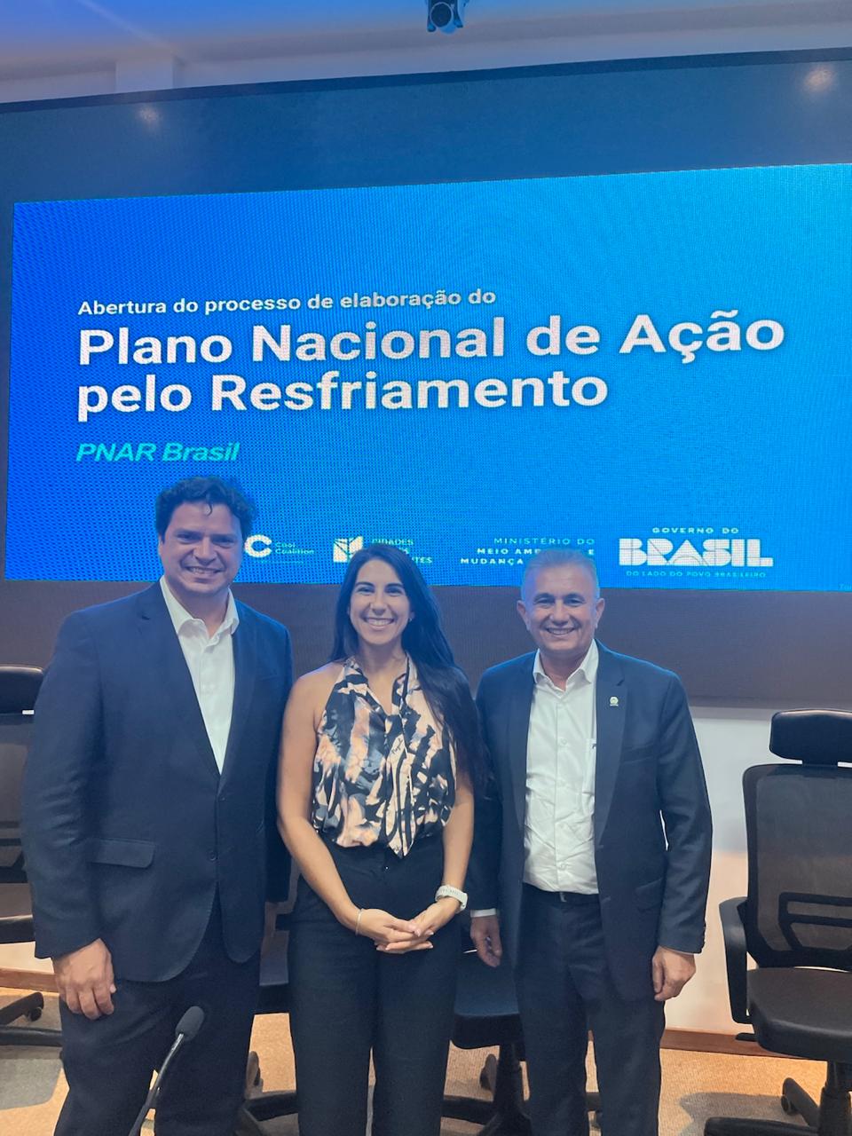 O secretário nacional de Meio Ambiente Urbano, Recursos Hídricos e Qualidade Ambiental do Ministério do Meio Ambiente e Mudança do Clima, Adalberto Maluf; Ângela Guirao e Braz Adegas Júnior
