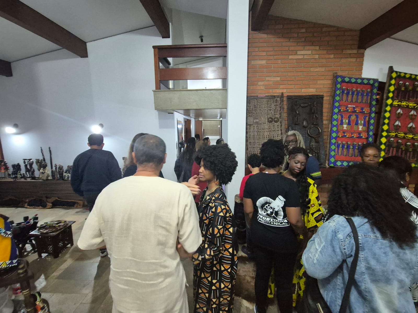 A atividade é destinada a todas as pessoas interessadas em aprofundar conhecimentos sobre cultura africana e afro-brasileira