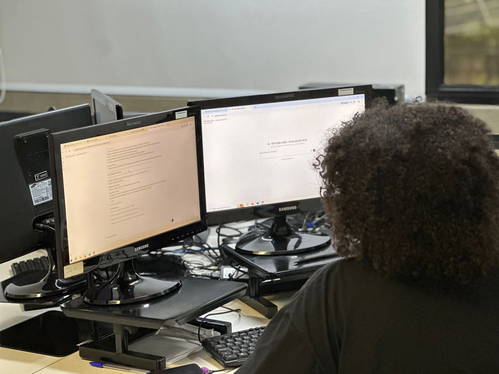 Ana Clara Santos de Jesus, de 17 anos, está entre os jovens que fazem parte da iniciativa. Adolescente se surpreendeu com a própria evolução 