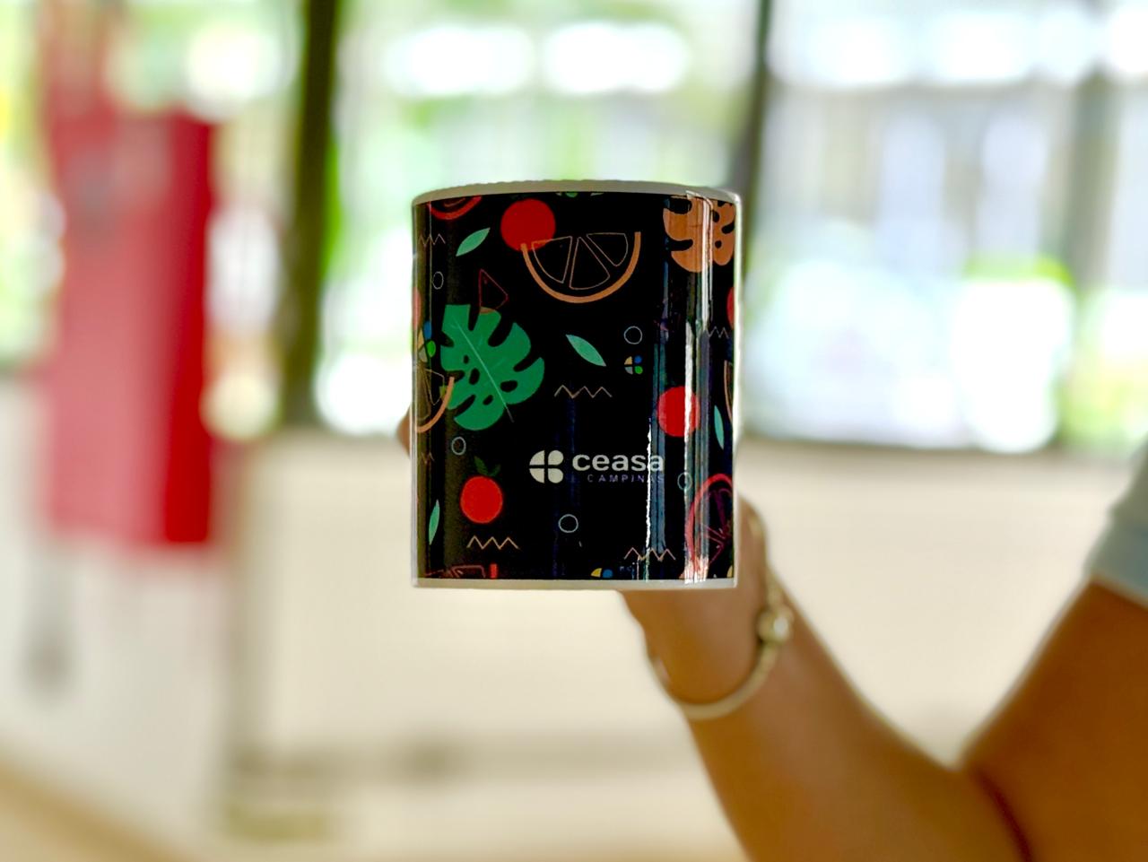 Objetivo é utilizar o novo utensílio para água e café e deixar de usar os copos descartáveis