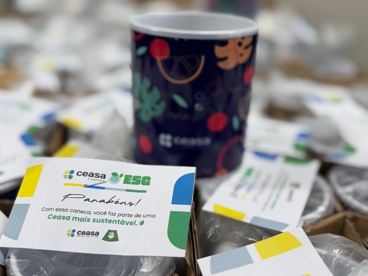 Ceasa Campinas lança a campanha "Descartável Zero" e distribui mais de 240 canecas aos funcionários