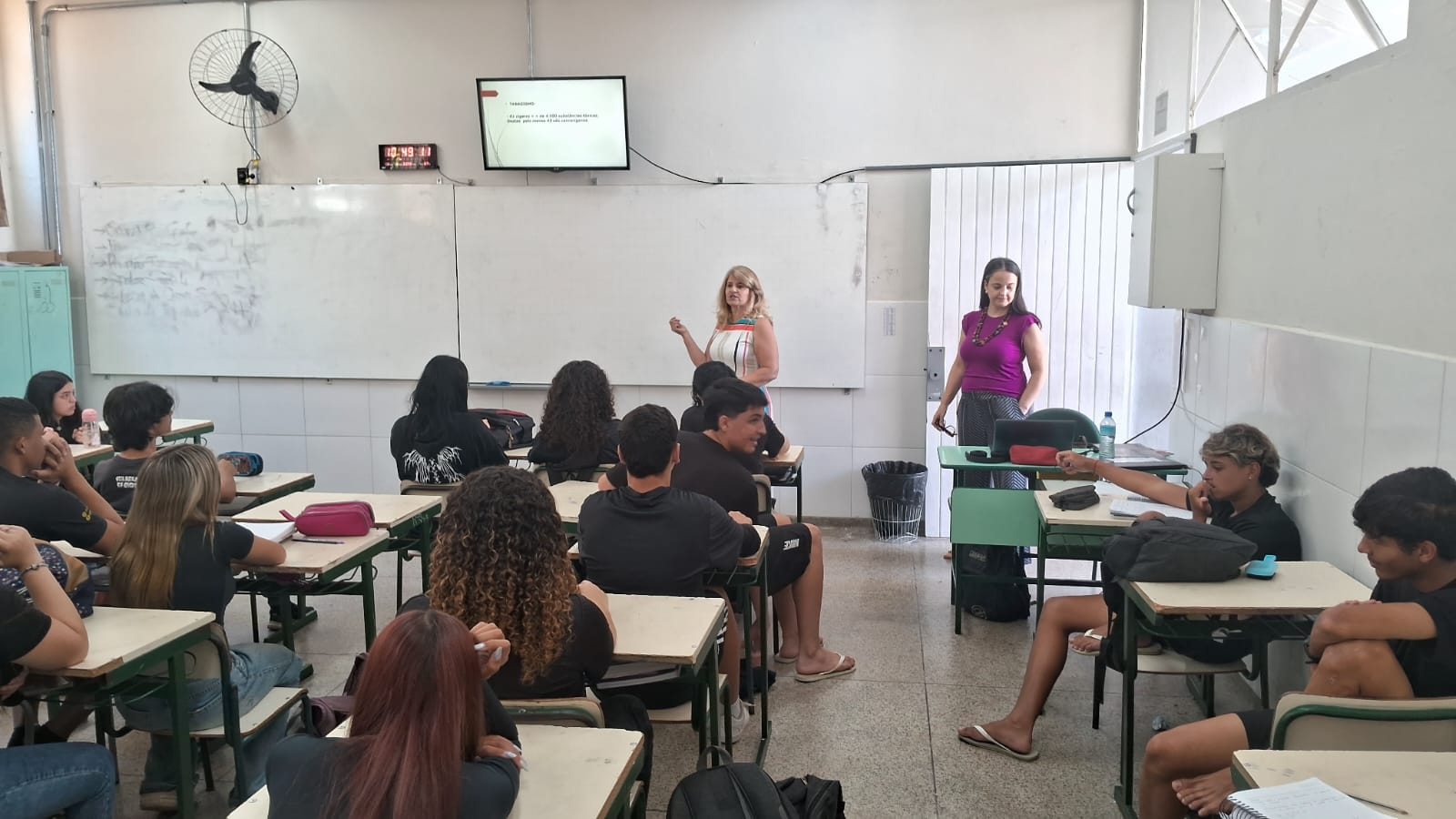 Marilda Martins, da Coordenadoria de Prevenção ao Uso de Drogas da Prefeitura de Campinas, falou aos estudantes sobre os problemas do tabagismo, em especial os cigarros eletrônicos