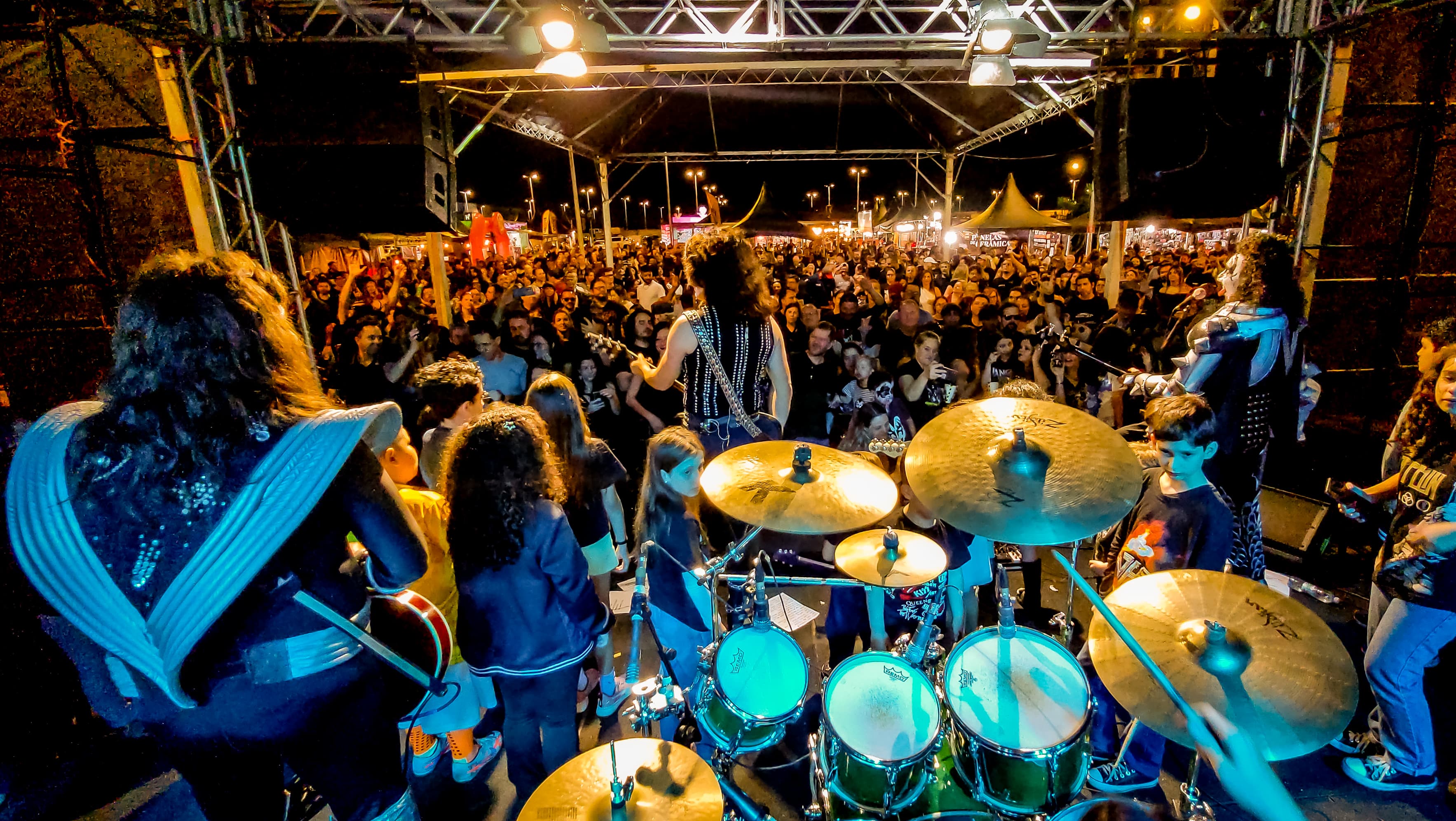 Além dos shows, o evento contará com praça de alimentação diversificada que servirá da parrilla à cerveja sem glúten