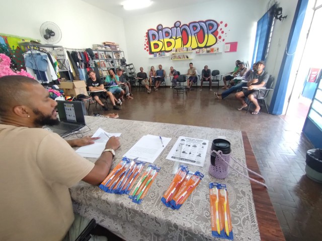O Centro POP Sares II proporciona acesso a higiene, alimentação, documentação e atividades socioeducativas e culturais