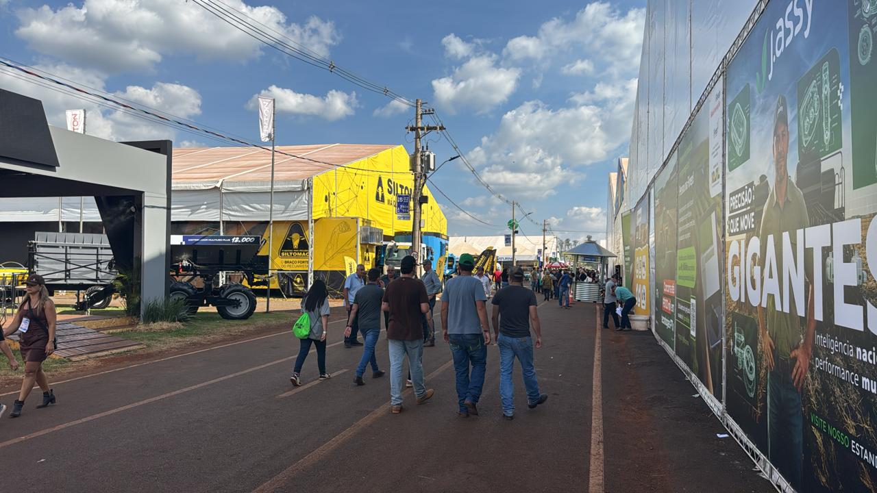 A equipe da secretaria destacou a importância do contato para reforçar a integração do município com o agronegócio, que tem impacto importante na economia regional