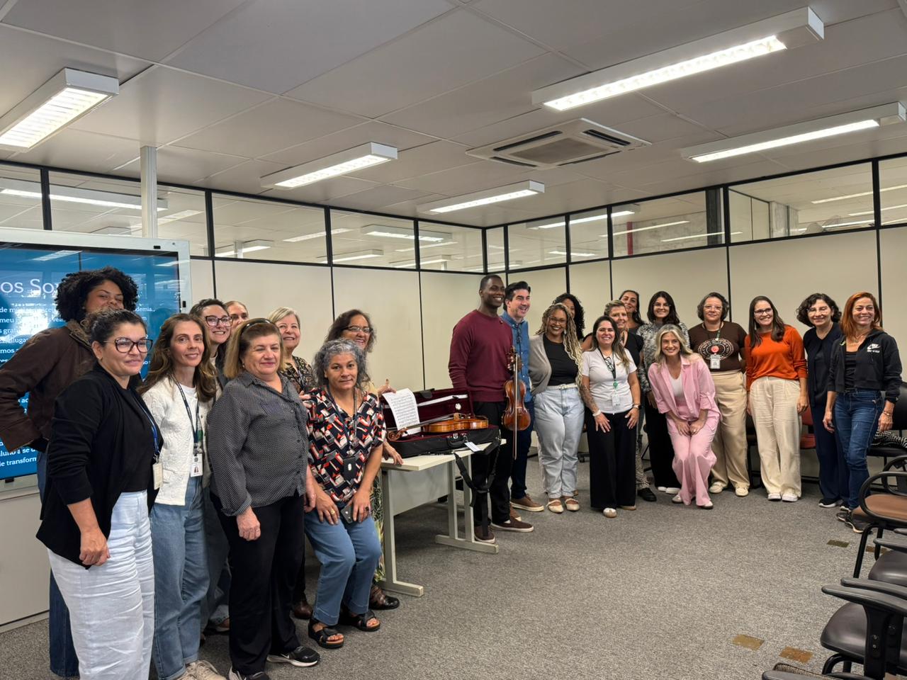 Representantes de diferentes áreas enfatizaram a importância da música no desenvolvimento infantil