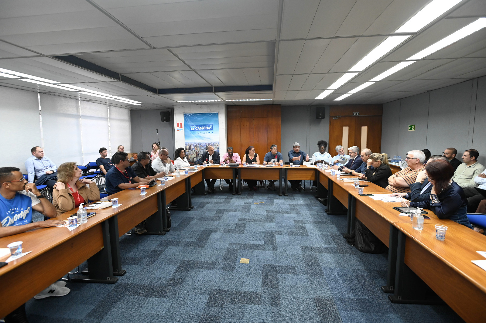 Próxima mesa está agendada para terça-feira, 2 de junho