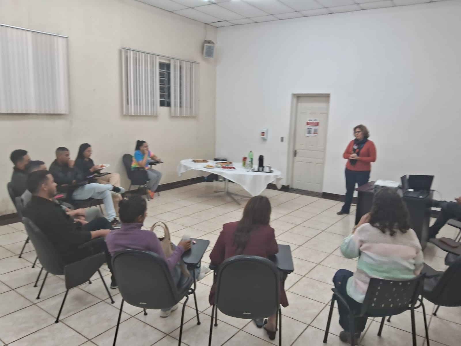 Participação nos encontros é etapa obrigatória para ser aprovado como padrinho e madrinha afetivos