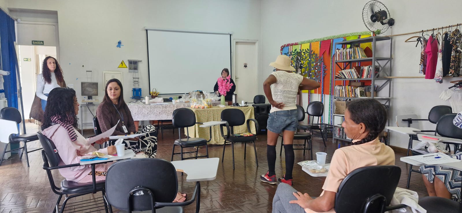 Psicóloga e agentes de ação social conduziram o trabalho, sempre seguindo o eixo do atendimento humanizado