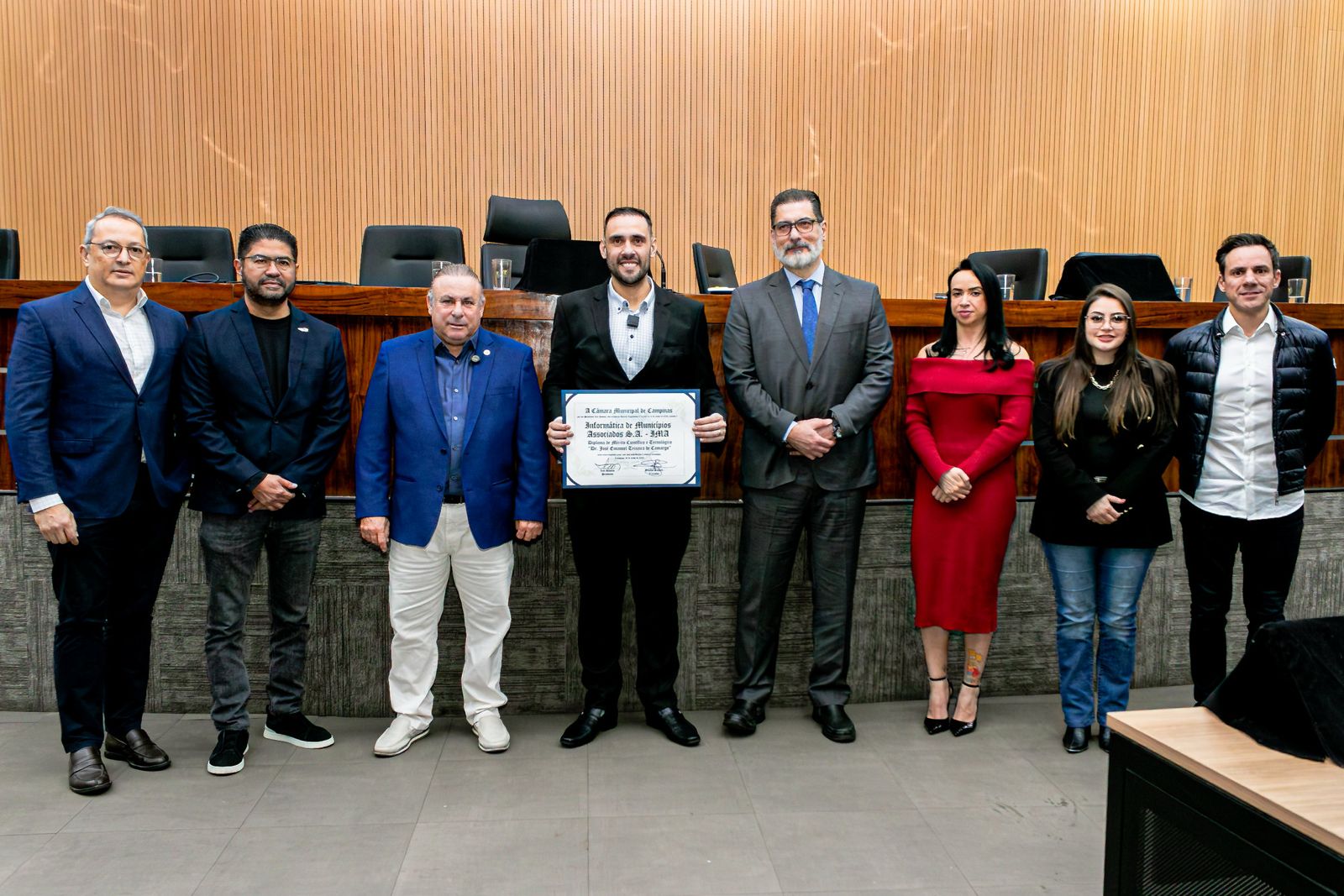 Membros da mesa, que contou com a presença do presidente da IMA, Elias Tavares; o vereador Arnaldo Salvetti, diretores da IMA e empresas parceiras