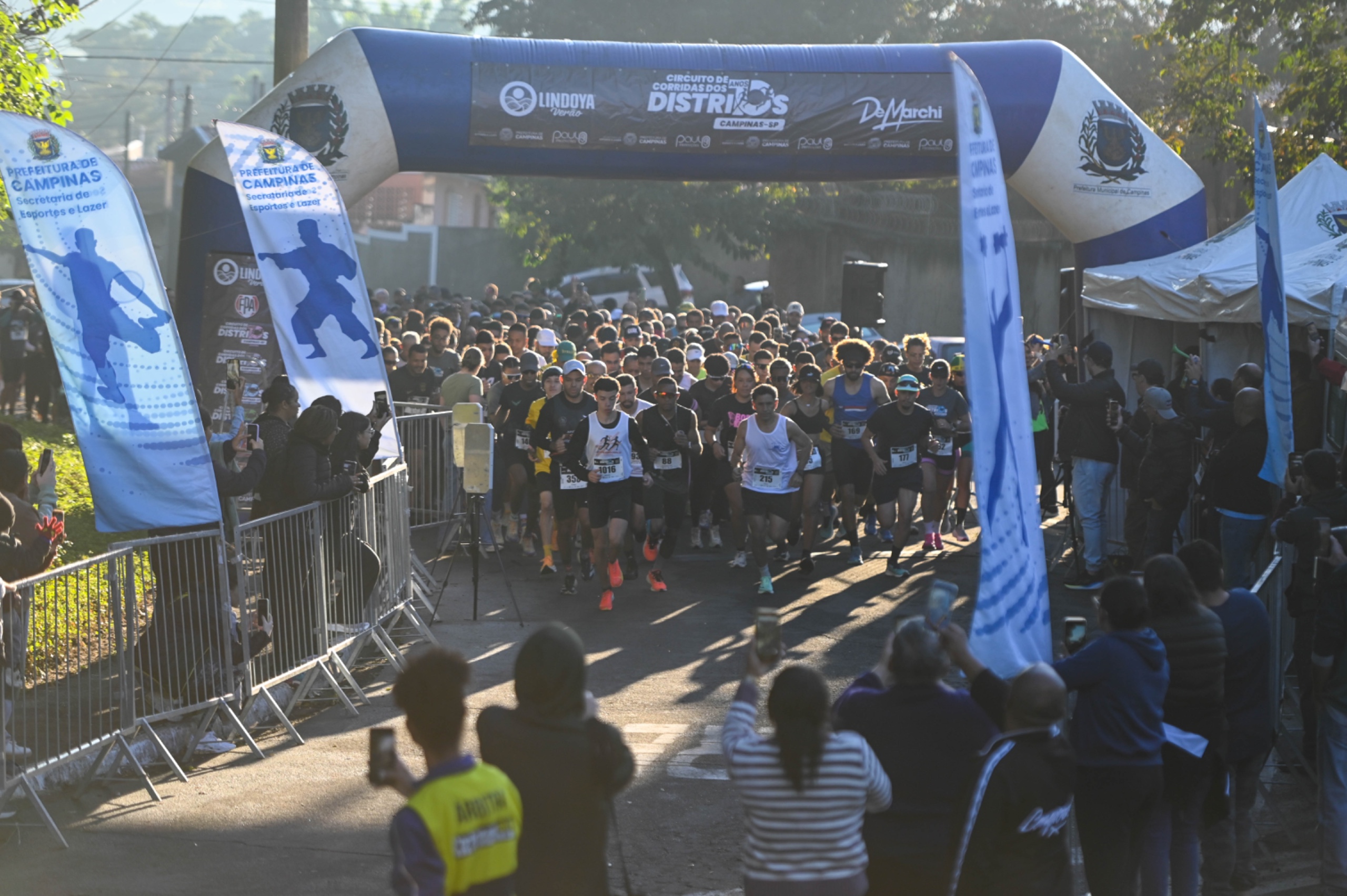 Mais de 400 pessoas encararam o frio no primeiro dia do inverno para a Etapa Ouro Verde da Corrida dos Distritos