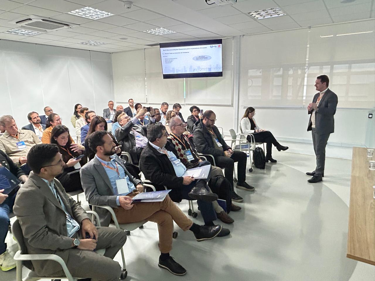 Gestores e representantes de municípios de todo País debateram sobre desafios das administrações municipais; um dos temas principais foi a mobilidade urbana