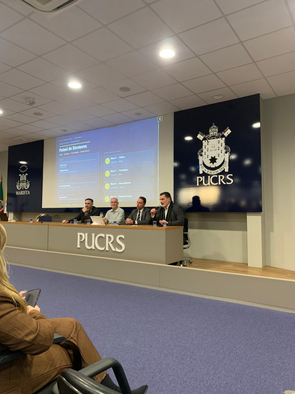 Diretor presidente da IMA, Elias Tavares (na ponta esquerda da mesa) e o diretor de Inovação e Desenvolvimento, Rodolfo de Santi (no canto direito) compuseram a mesa do evento