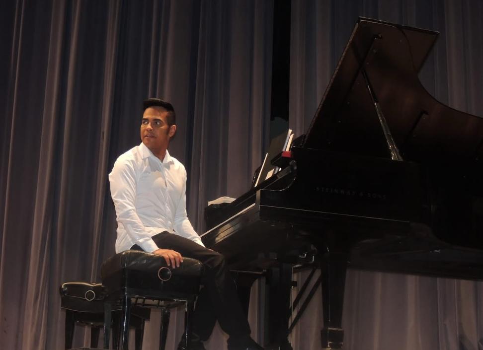 Os cantores líricos serão acompanhados ao piano por Alexsander Magno dos Reis 