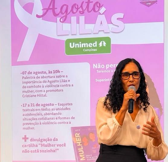 Unimed Campinas adotou a cartilha "Mulher, você não está sozinha" para orientar funcionários da empresa sobre violência contra a mulher