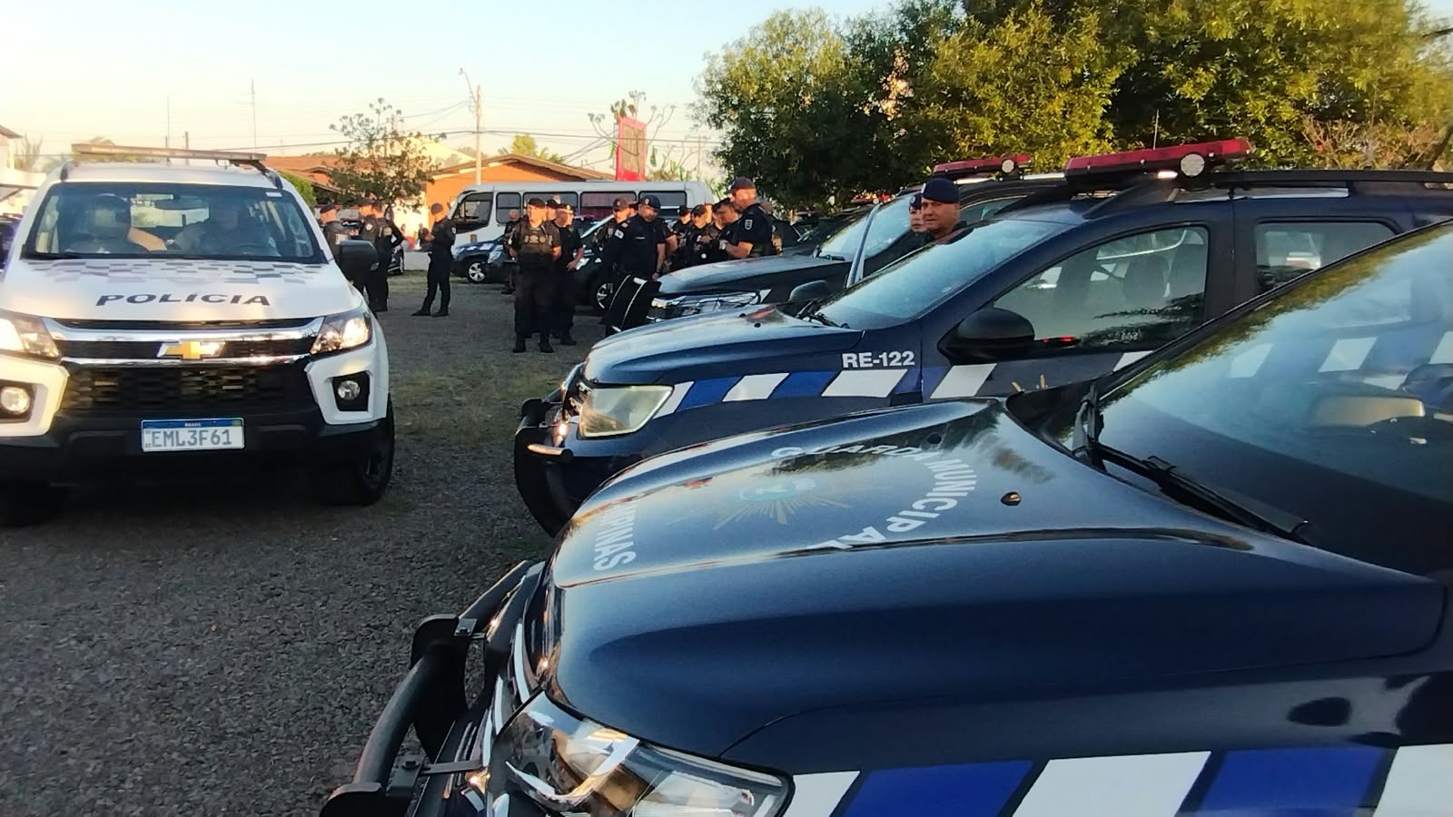De 20 estabelecimentos fiscalizados, 16 não possuíam documento do Corpo de Bombeiros, que garante a segurança da edificação, e foram intimados a encerrar atividade