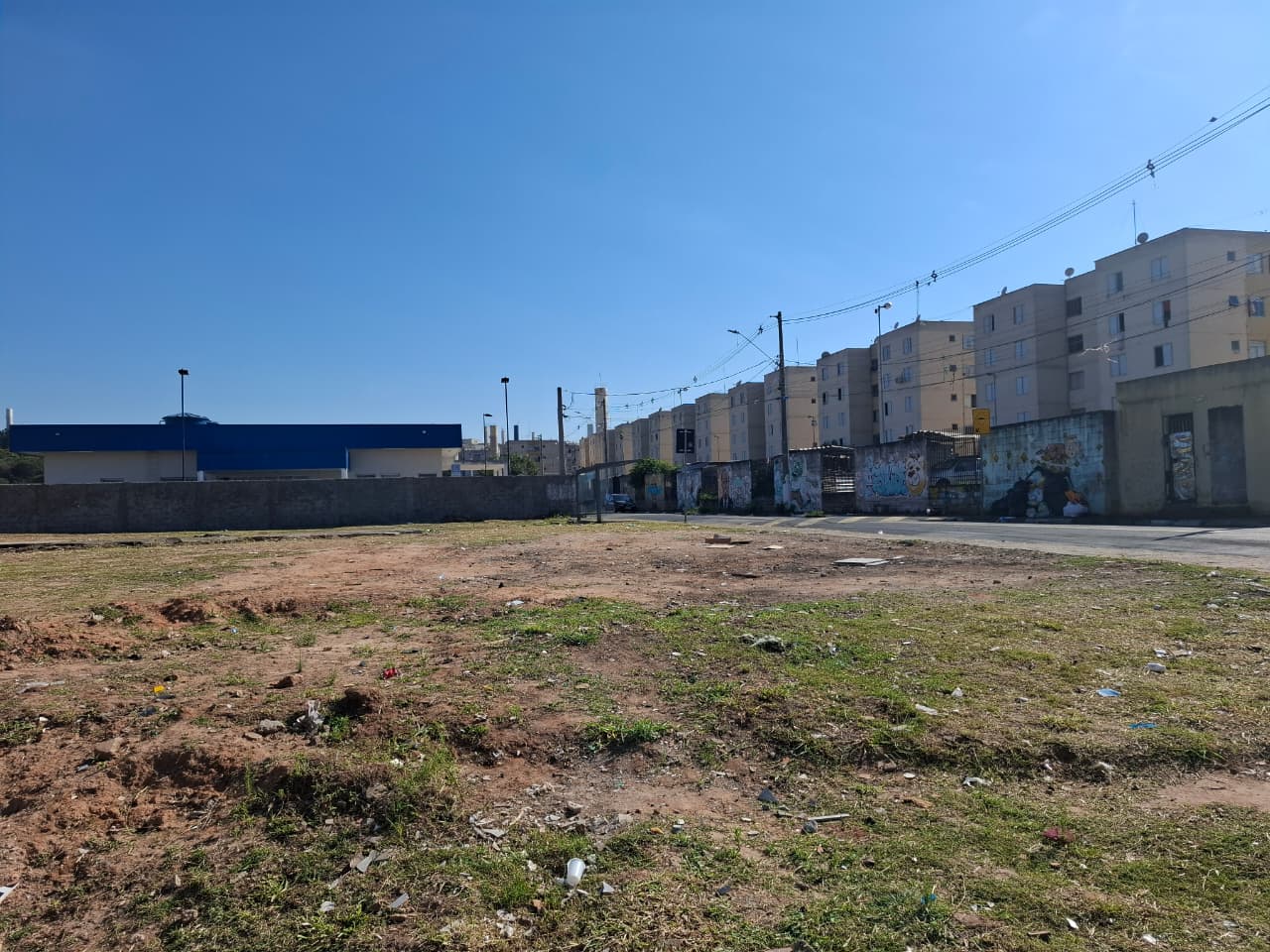 Área onde será construído o Parquinho Inclusivo e Intergeracional do Bassoli, projeto que reúne sete secretarias municipais