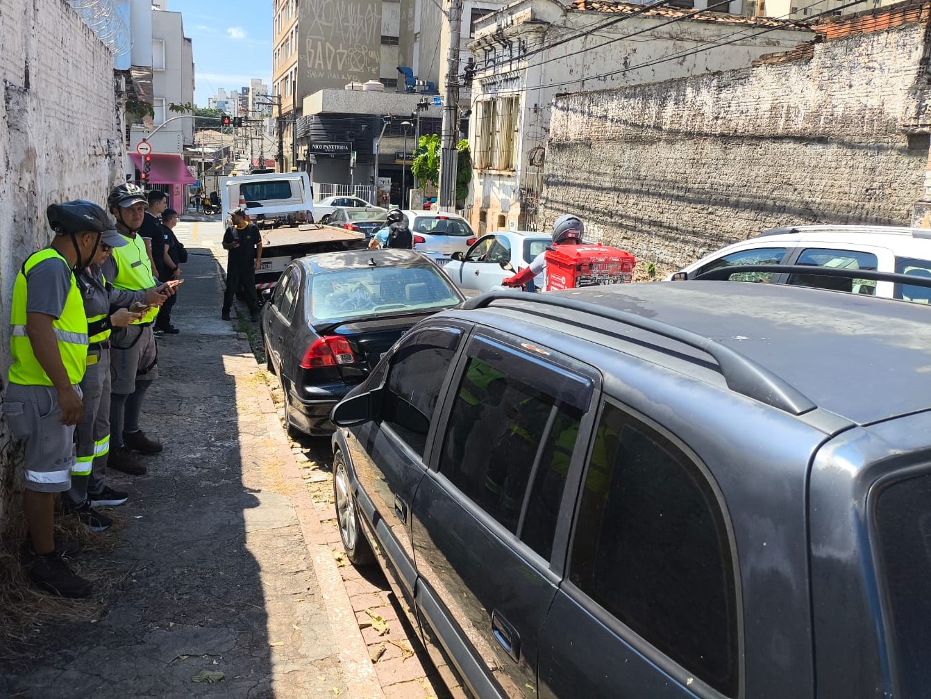 Veículos com histórico de infrações foram removidos ao Pátio