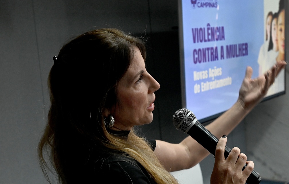 A secretária de Políticas para as Mulheres, Alessandra Herrmann:  conscientização dos homens para promover relações baseadas no respeito