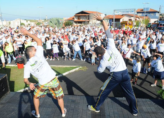 Alongamento evita lesão nos caminhantes