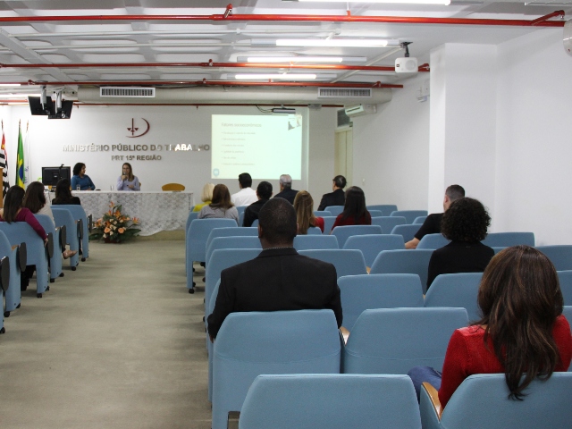 Encontro foi transmitido por videoconferência para cidades da região 