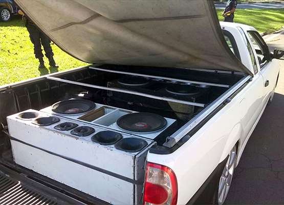 Um dos carros apreendidos